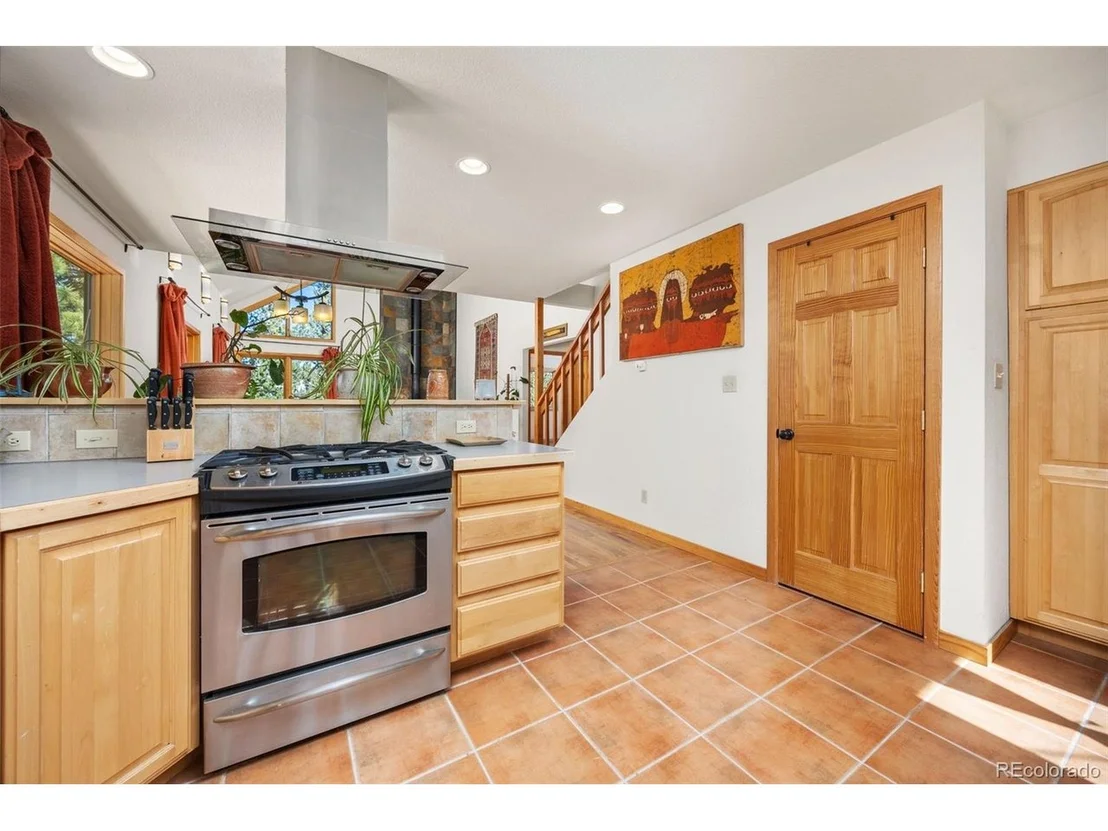 Photo of 253 Alpine Dr