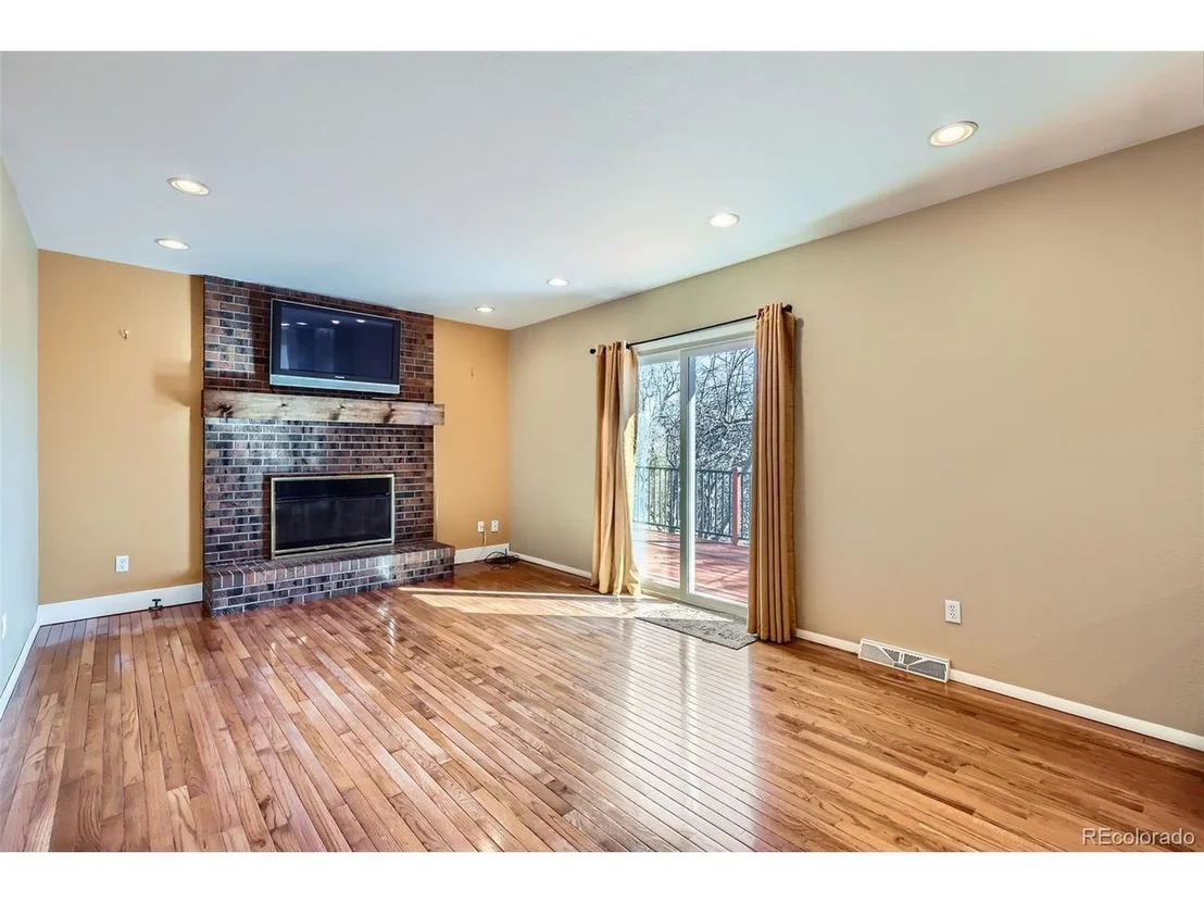 Photo of 6534 Field St