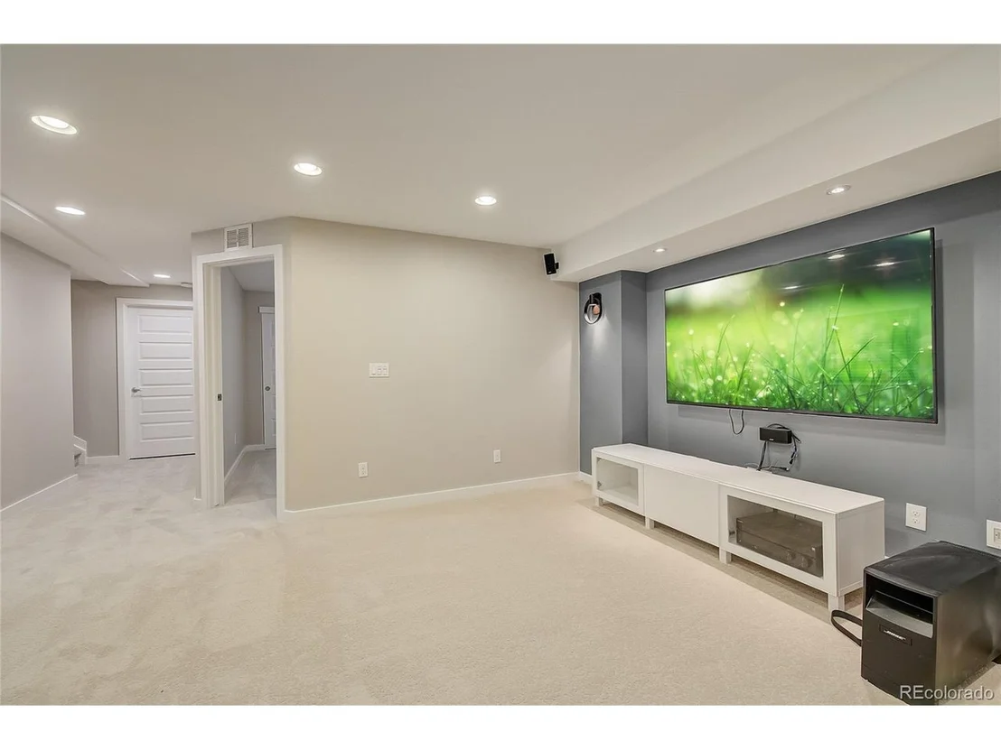 Photo of 9646 Dunning Cir