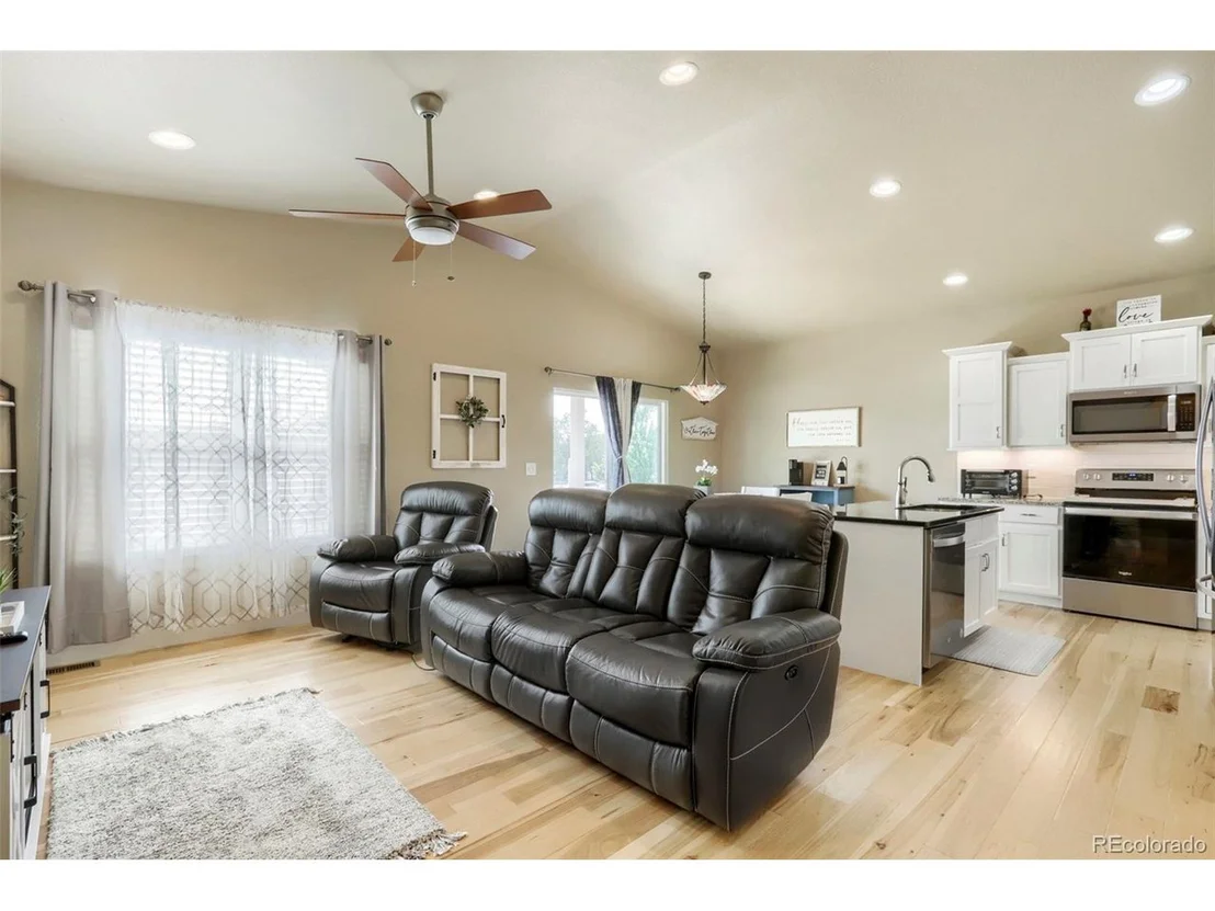Photo of 4112 Florence Ave