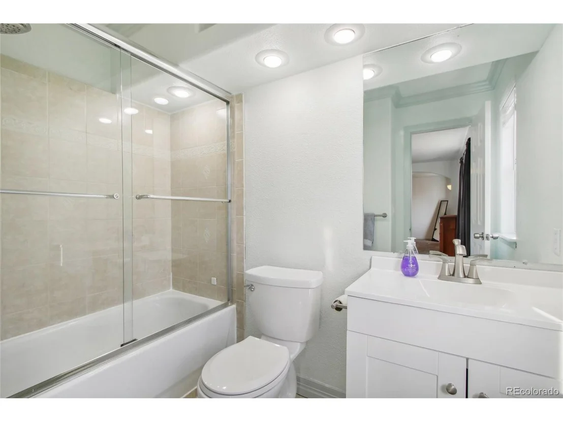 Photo of 10000 Ames St