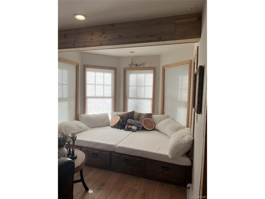 Photo of 215 Bum Dr