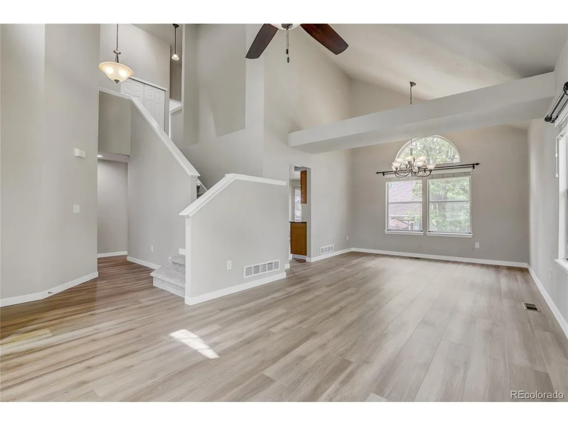 Photo of 6735 W 97th Cir