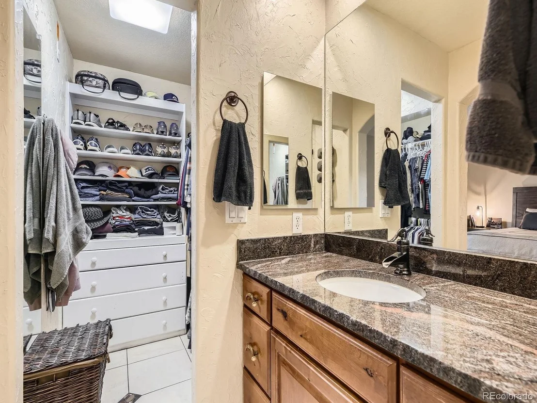 Photo of 2104 Vineyard Dr