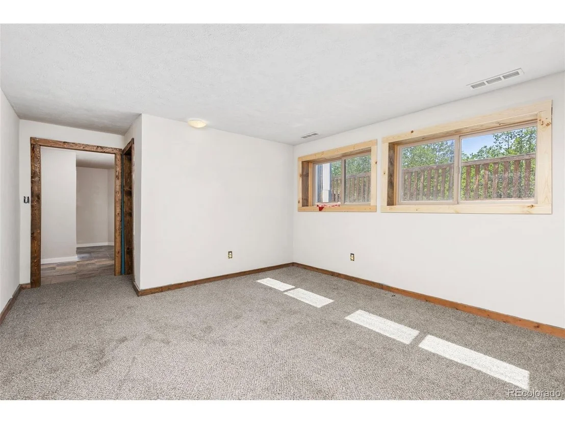 Photo of 283 Foxtail Dr
