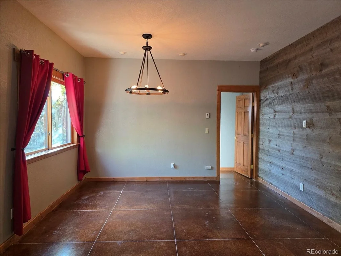 Photo of 622 Foxtail Dr