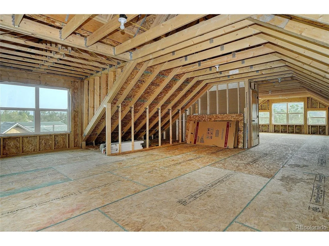 Photo of 730 W 3rd St