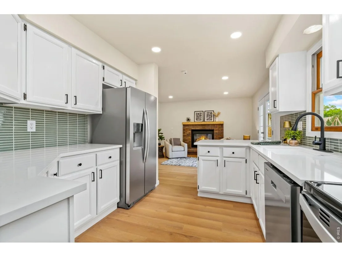 Photo of 3304 Collins Ave