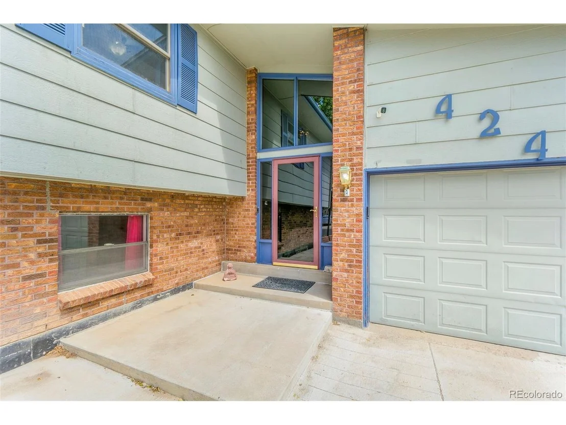 Photo of 424 Voiles Dr