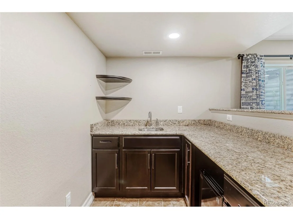 Photo of 2760 Bridle Dr