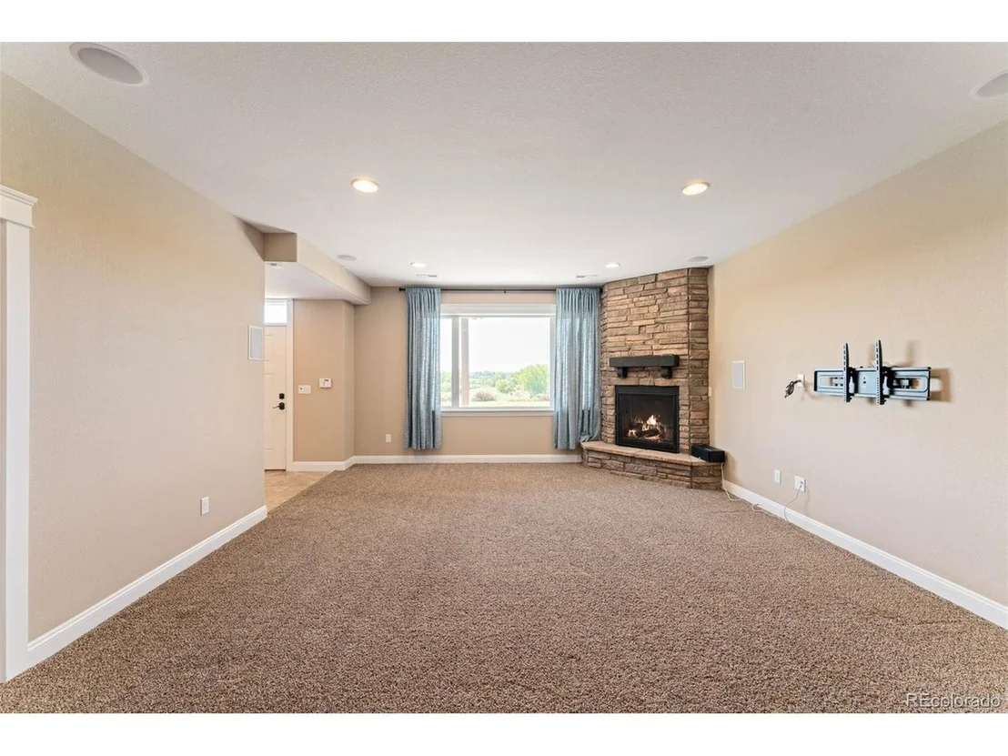Photo of 12648 Waterside Ln