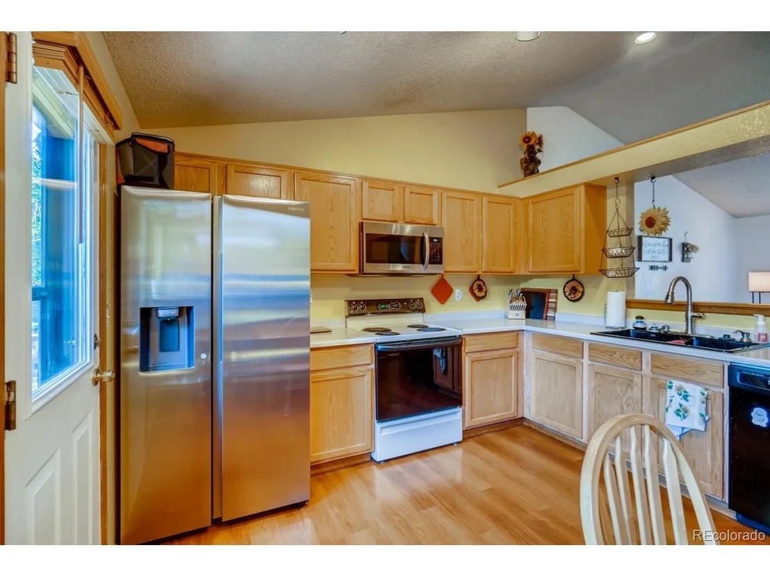 Photo of 2492 Grove Pl