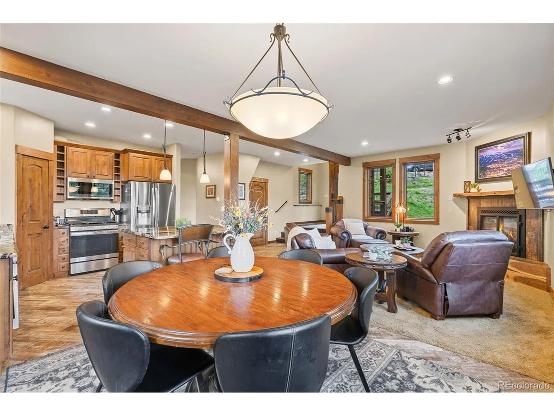 Photo of 861 High Point Dr