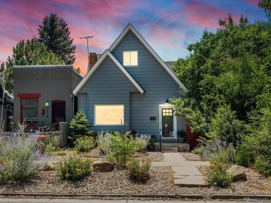 Photo of 176 W Maple Ave