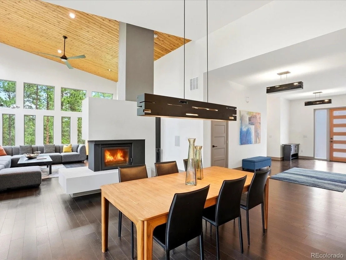 Photo of 5809 S Skyline Dr