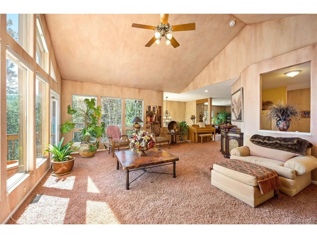 Photo of 6935 Sprucedale Park Way