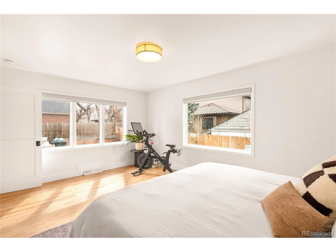 Photo of 415 Forest St