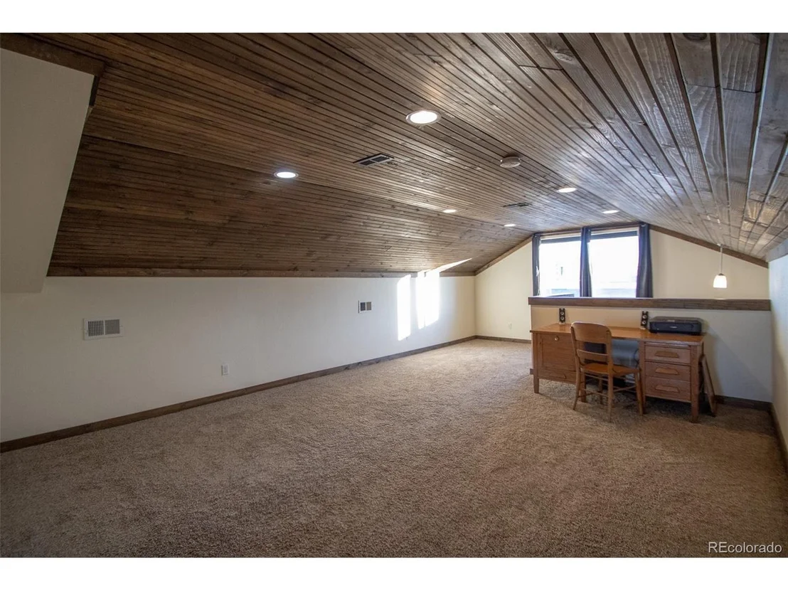 Photo of 260 4th Ave