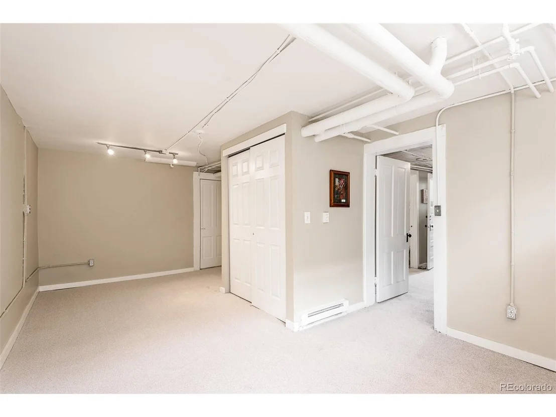 Photo of 2556 Eudora St