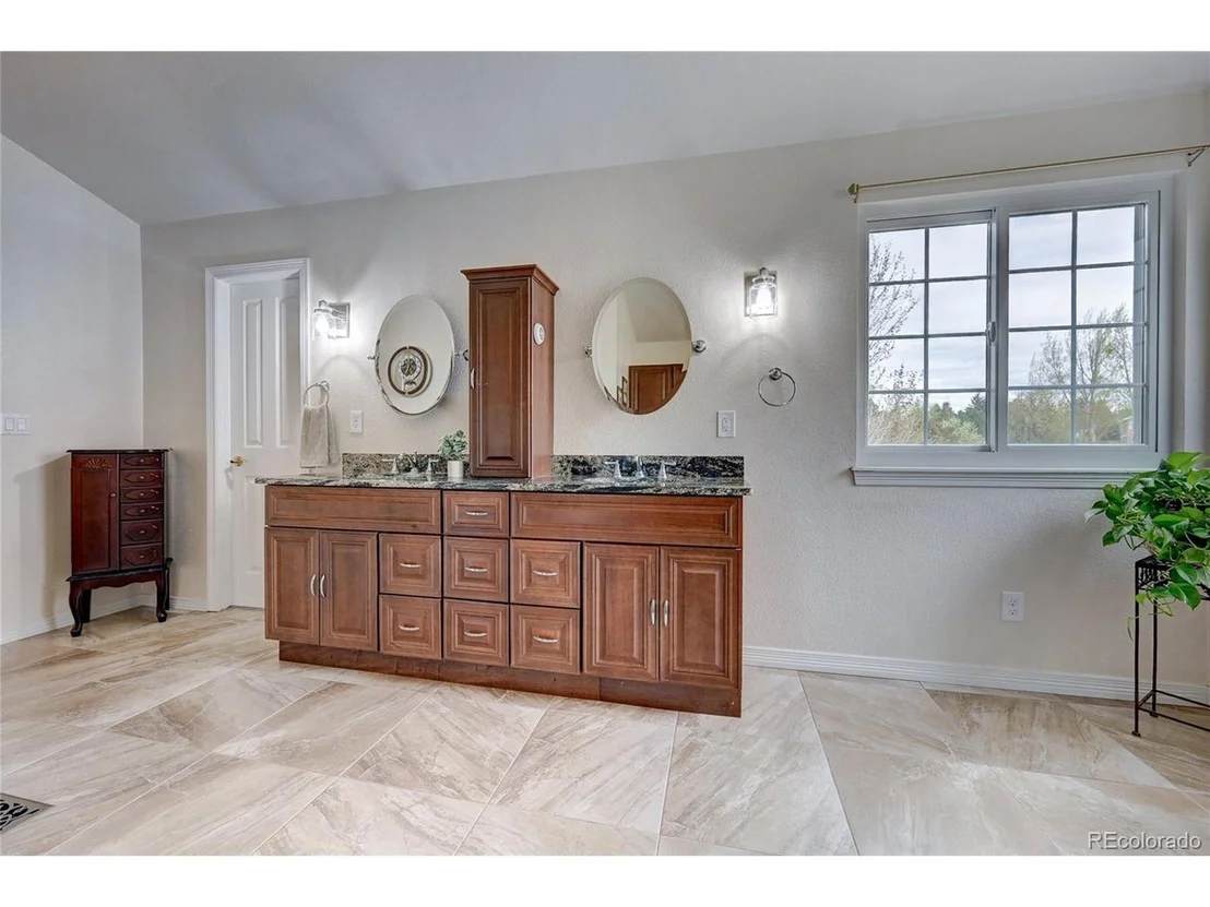 Photo of 10464 Longleaf Dr