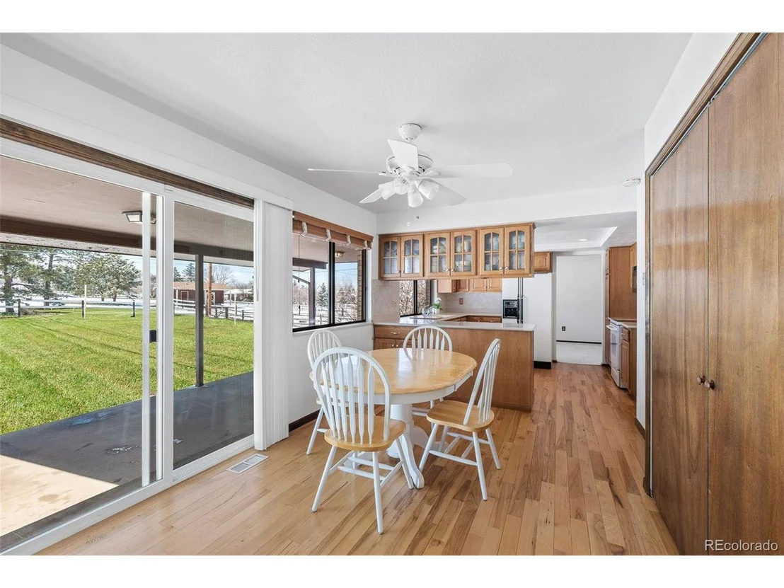Photo of 8181 Queen St