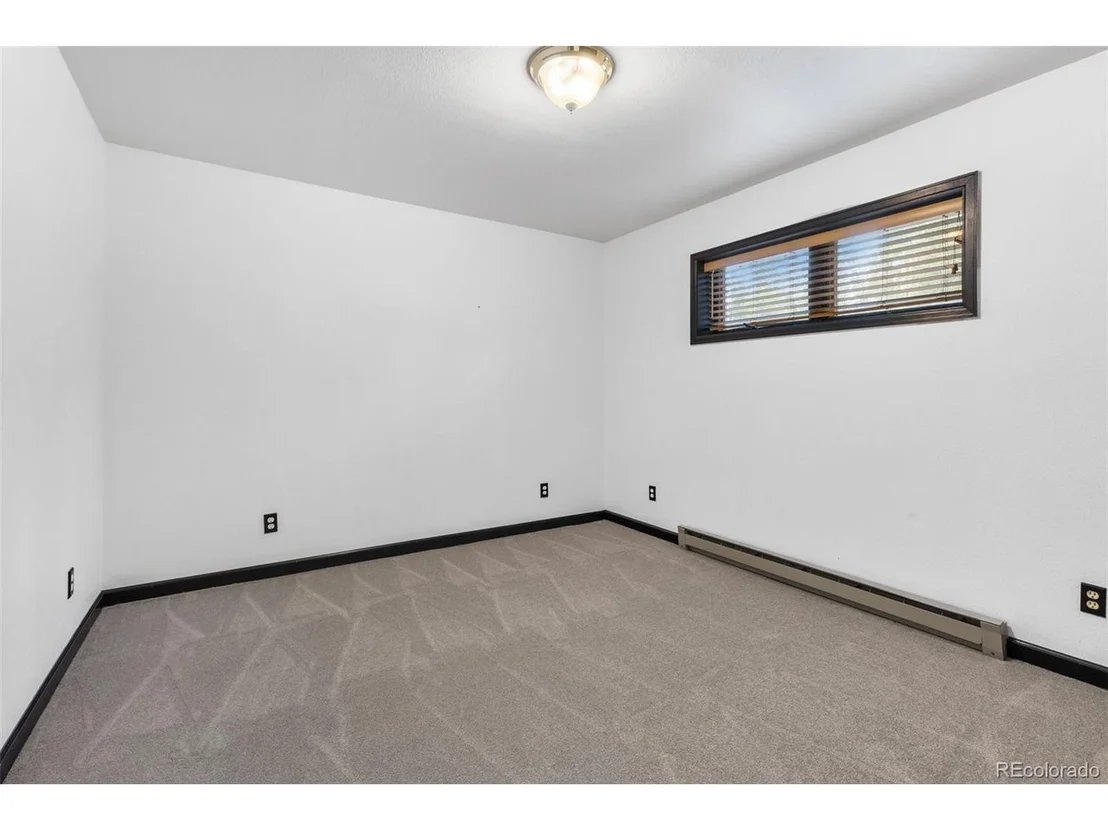 Photo of 356 Augusta Dr