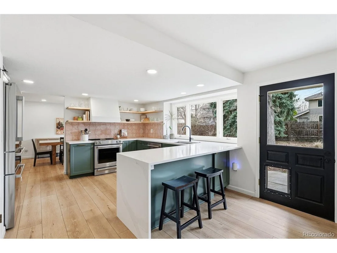 Photo of 4422 Pali Way