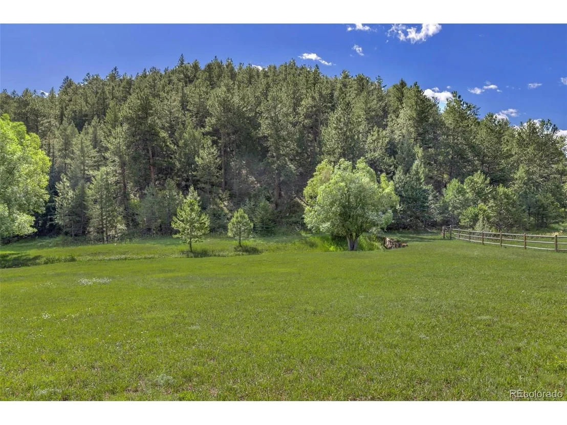 Photo of 446 Meadow Vista Dr
