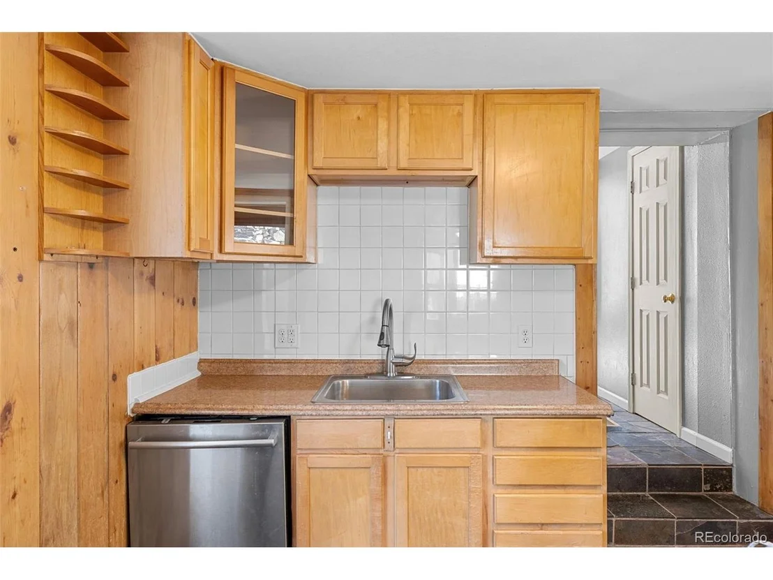 Photo of 350 Spring St