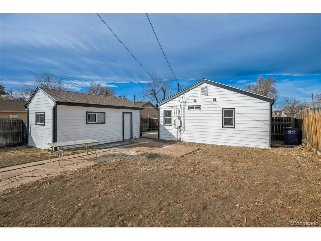 Photo of 936 Meade