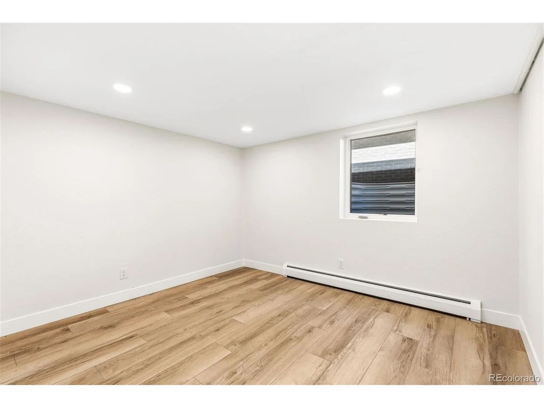 Photo of 3100 W Denver Pl