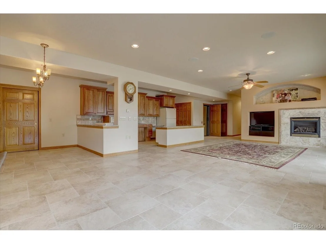Photo of 2611 Windmill Cir