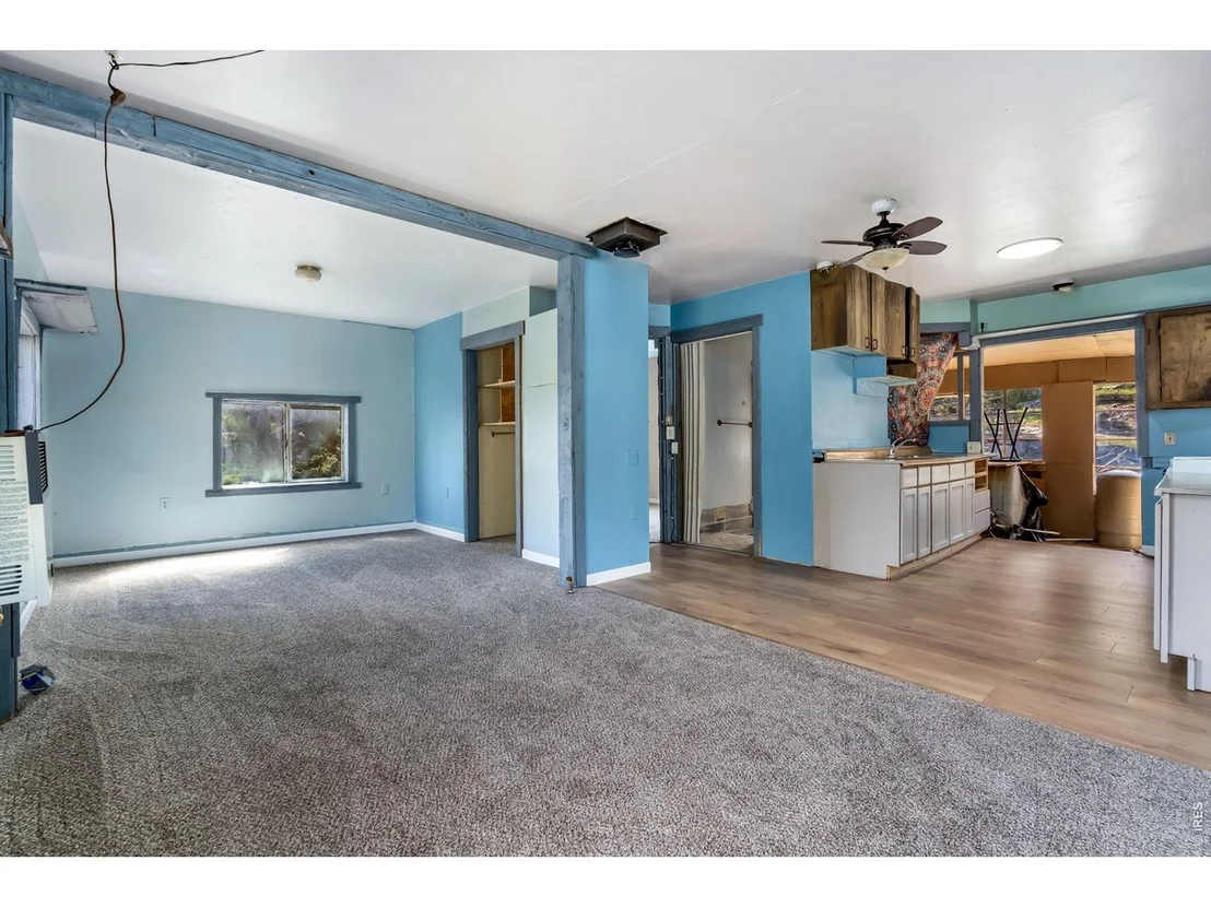 Photo of 151 Columbine Dr