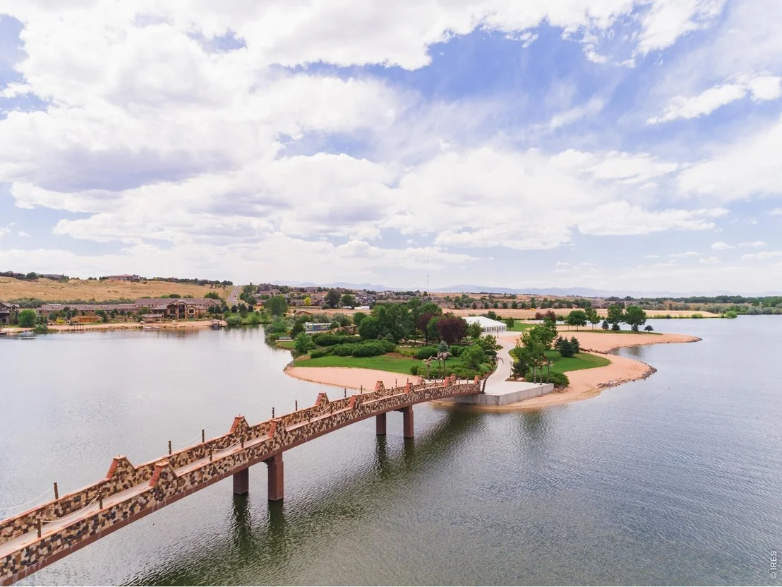 Photo of 2047 Bayfront Dr