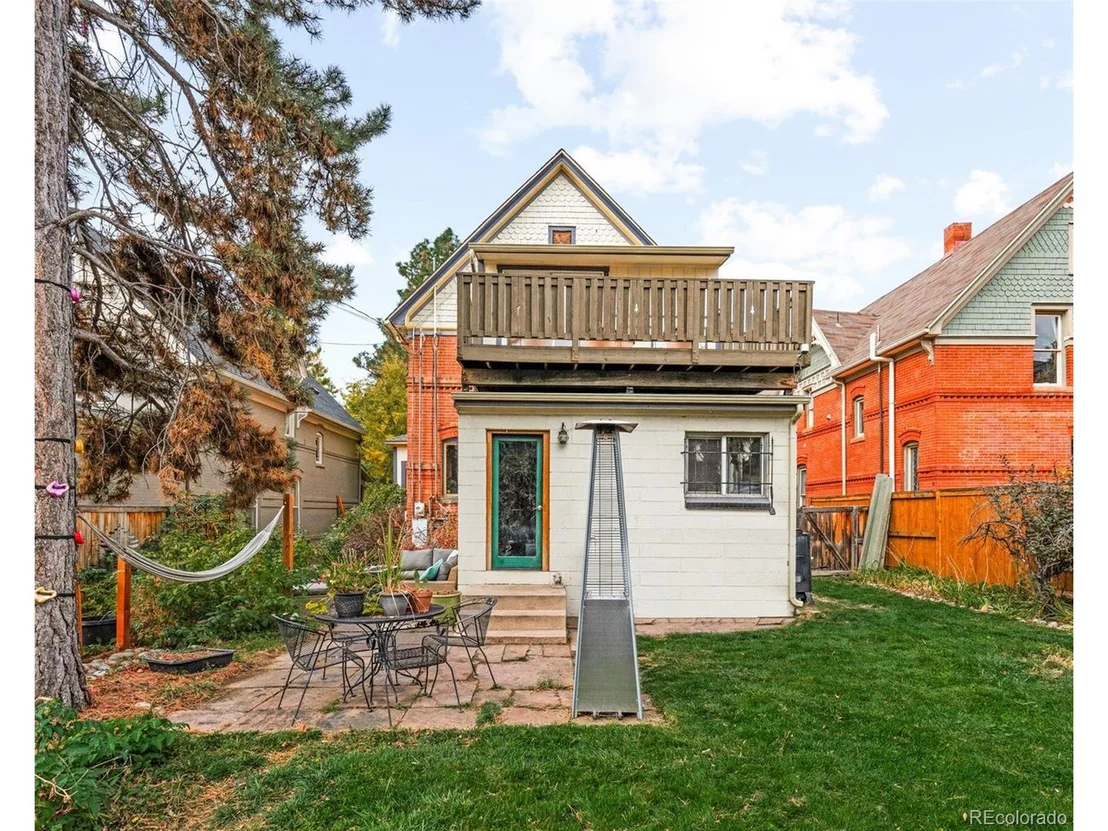 Photo of 3336 Bryant St