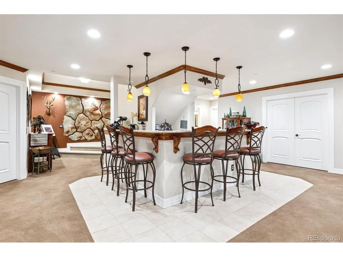 Photo of 6100 Huron Ln