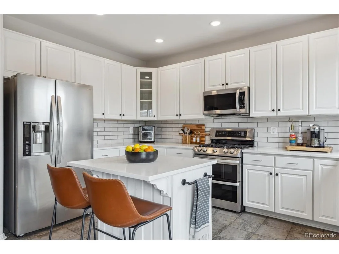 Photo of 10535 Laurelglen Cir