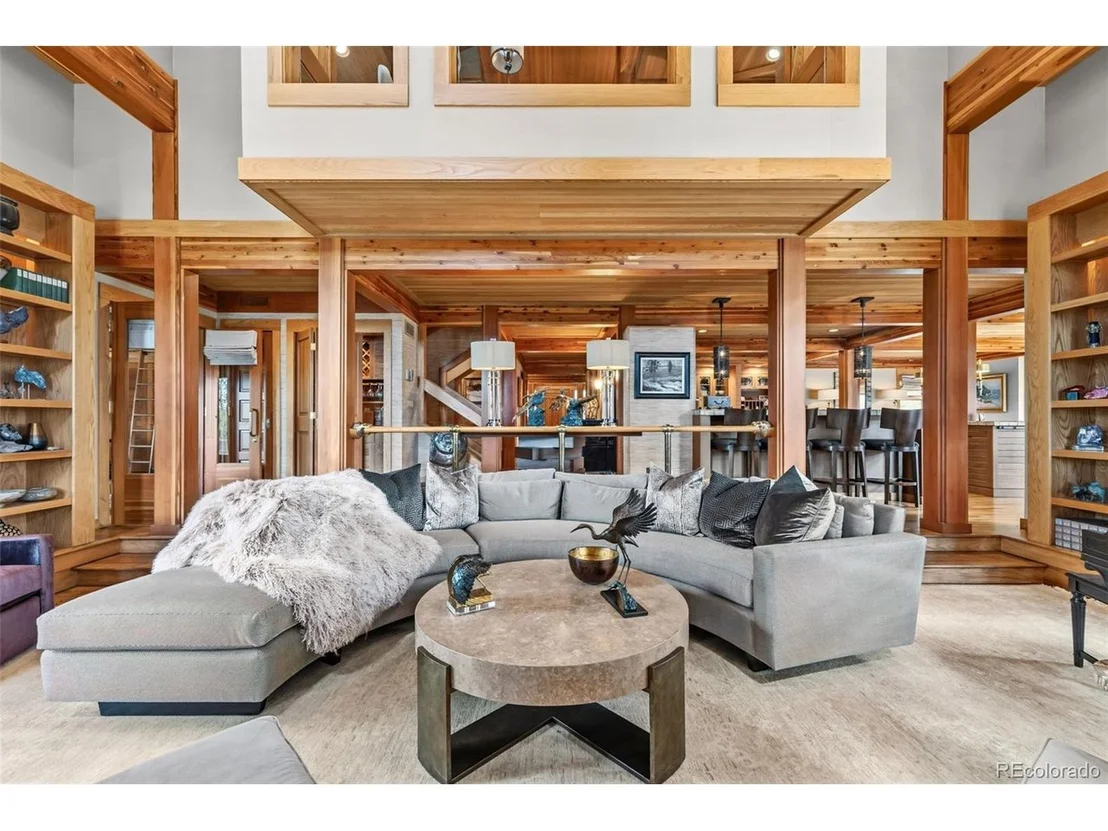 Photo of 204 Clover Ln