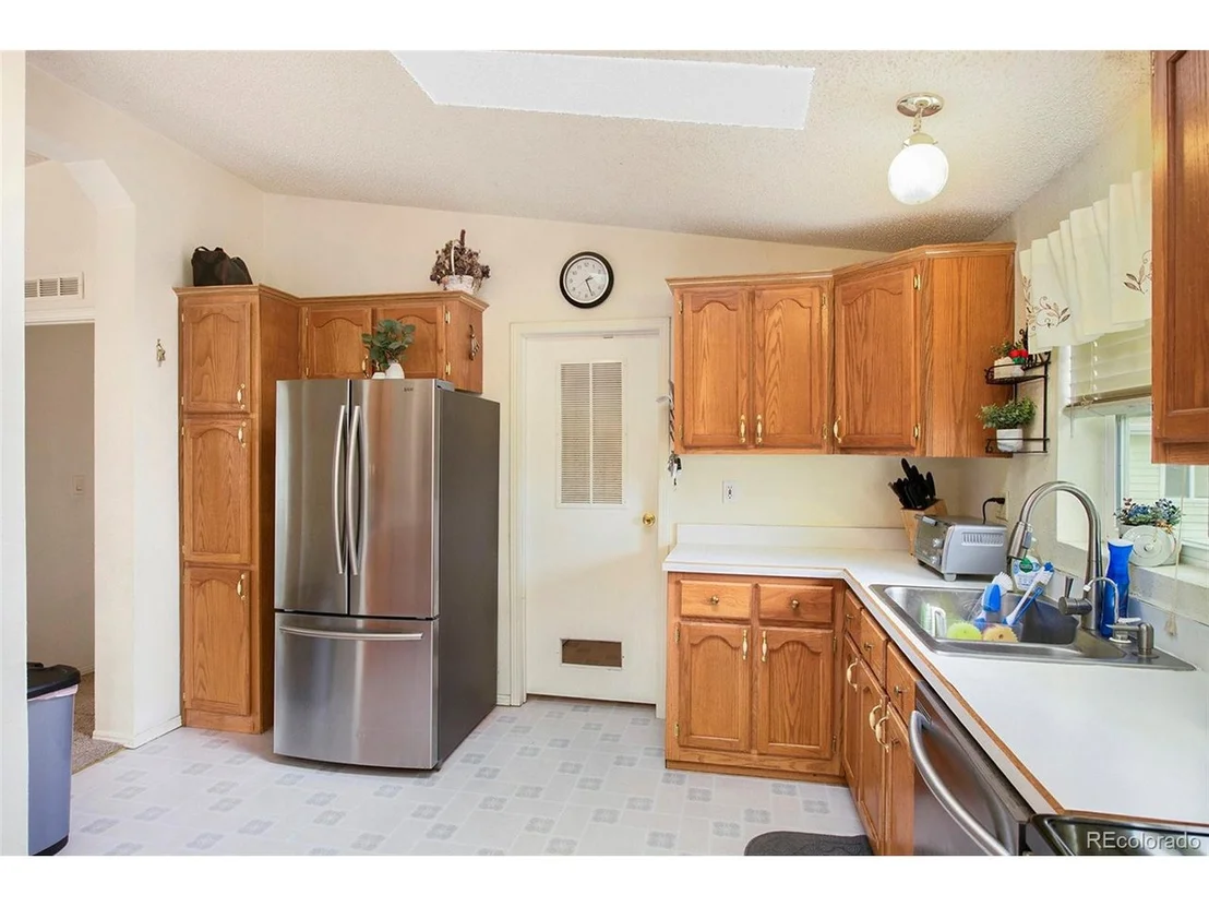 Photo of 350 2nd St