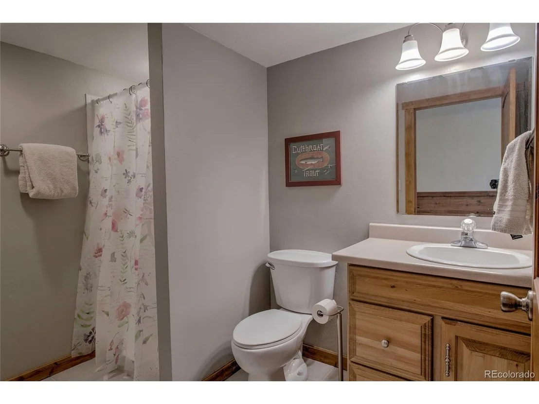 Photo of 64 Hideaway Ct