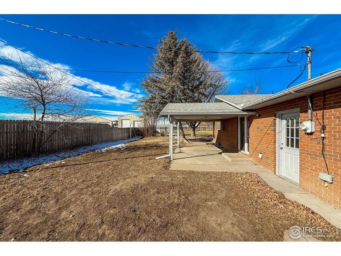 Photo of 37201 Northwest Dr