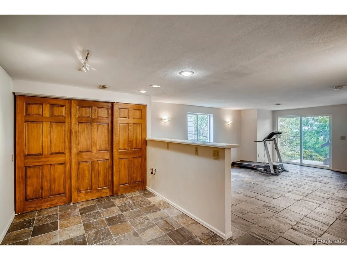 Photo of 11623 Laurel Ln