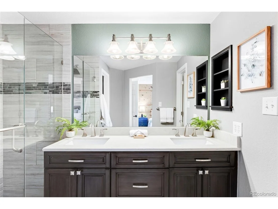 Photo of 5581 Hudson Cir