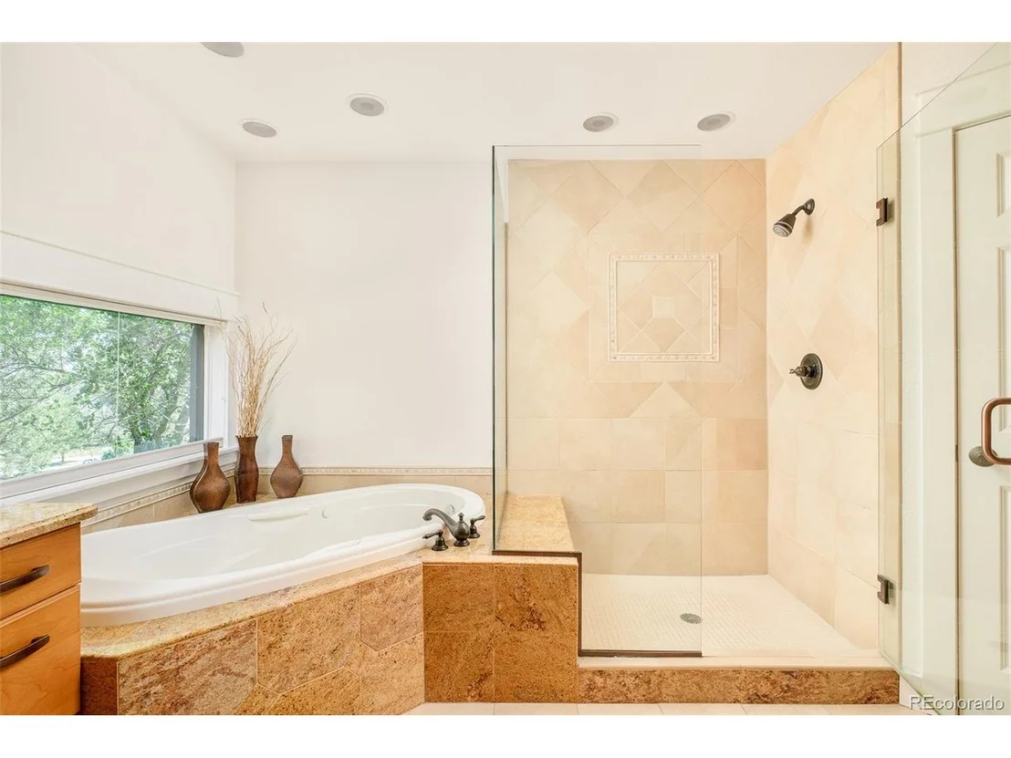 Photo of 485 Quail Cir