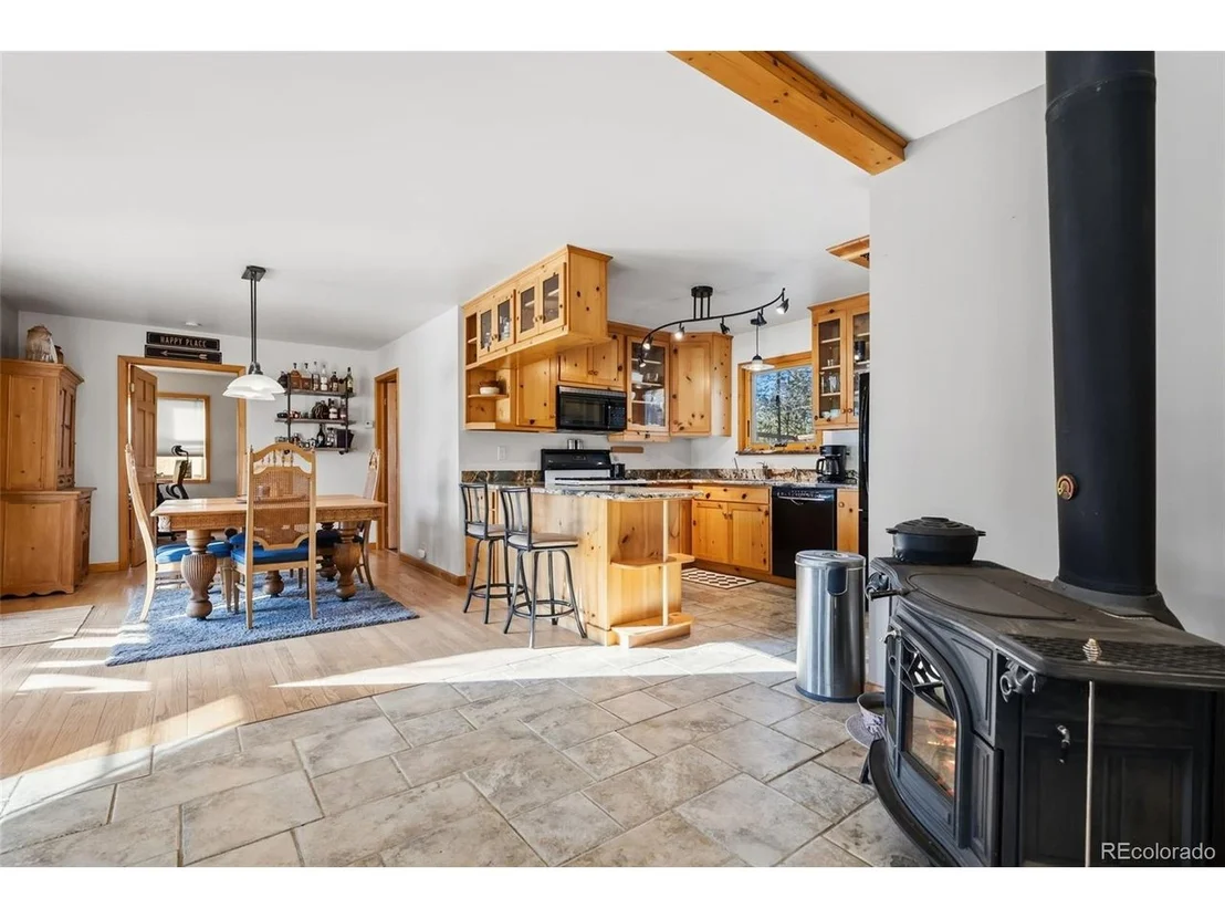 Photo of 277 G Rd