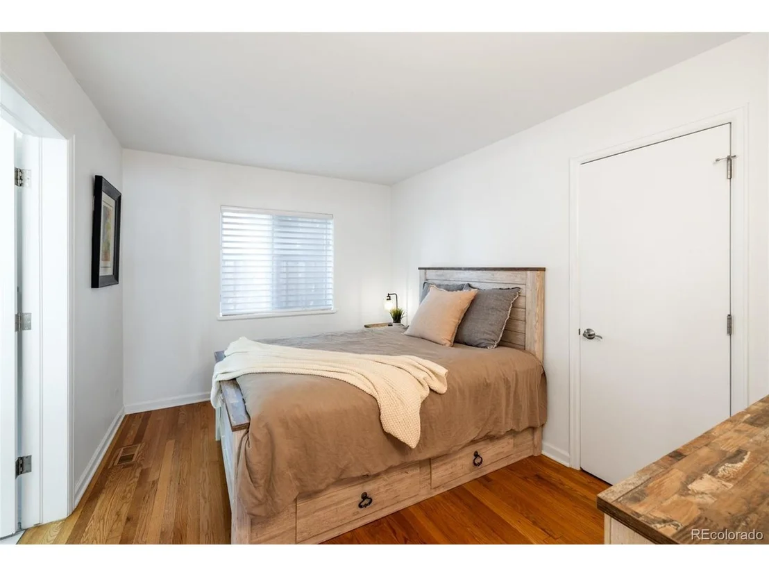 Photo of 2 Elm St