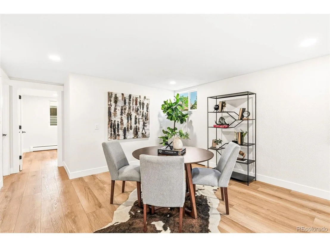 Photo of 3100 W Denver Pl