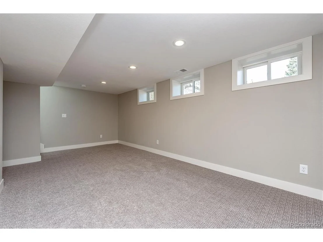 Photo of 3343 Lowell Blvd
