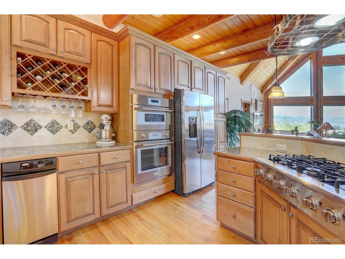 Photo of 6584 Lakeside Cir