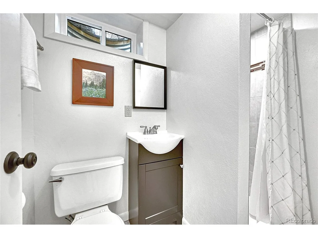 Photo of 1093 Lilac Cir
